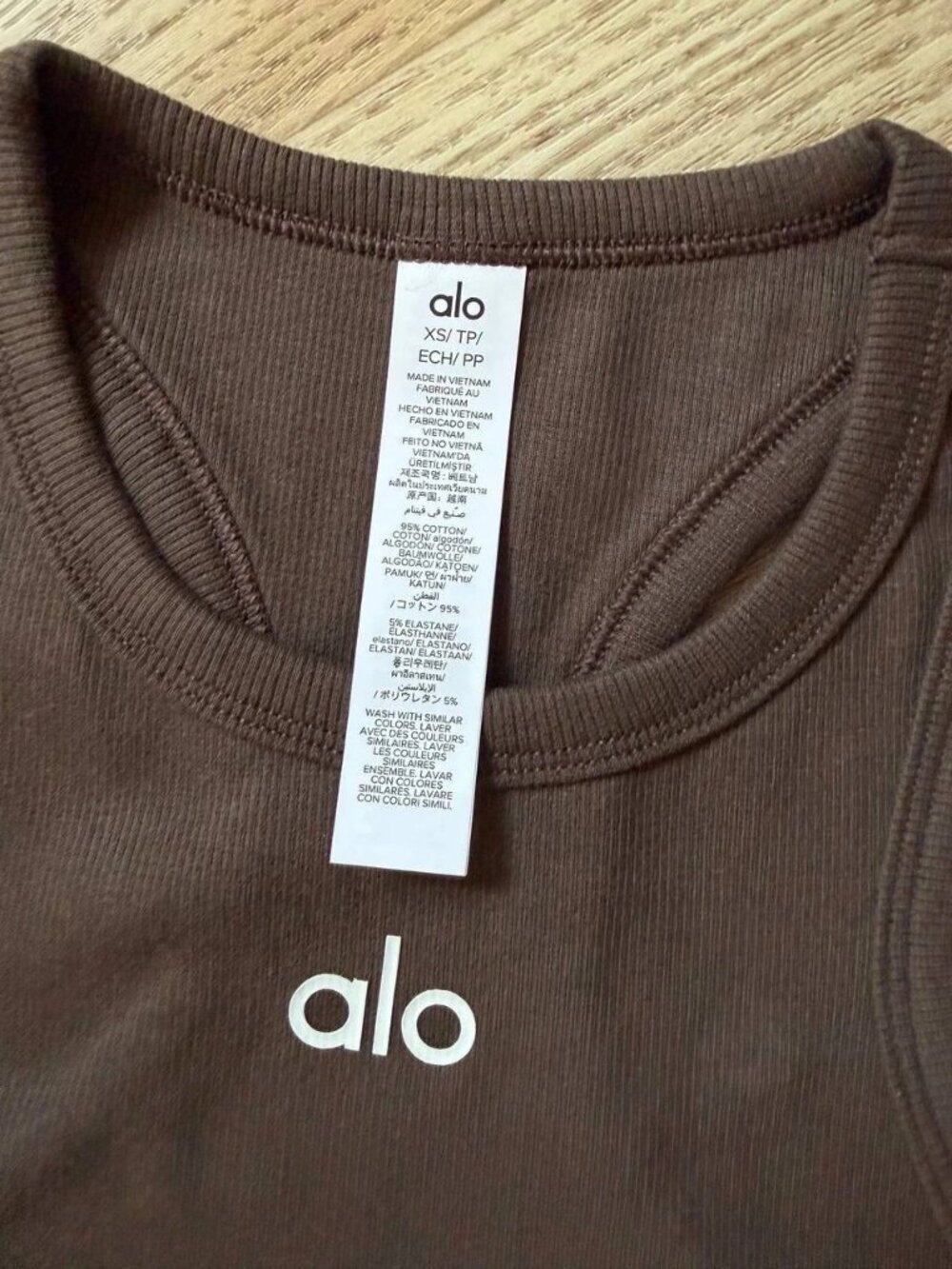 Alo Yoga Aspire Tank & Match Point Shorts Set, Espresso, XS - Picture 7 of 9